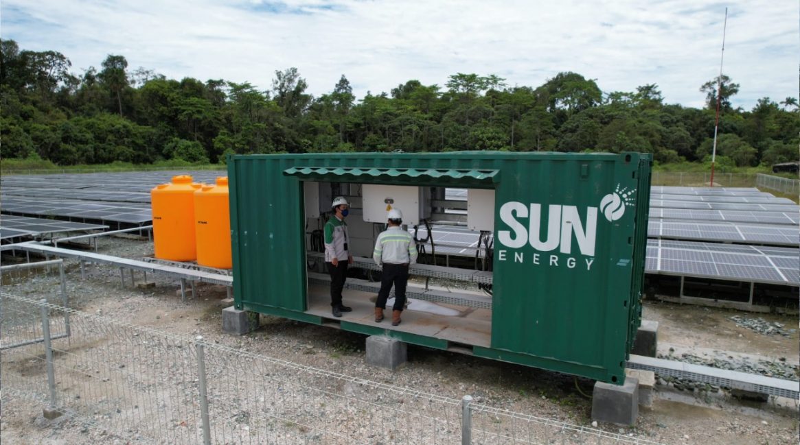 SUN Energy develops portable solar power plant “PV Roll Up”