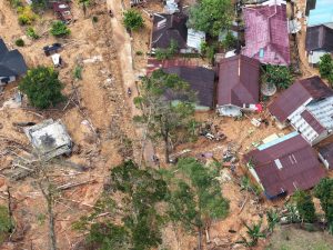 Hasil kajian kaitkan penebangan liar di wilayah hutan konsesi dengan bencana banjir di Sumatra