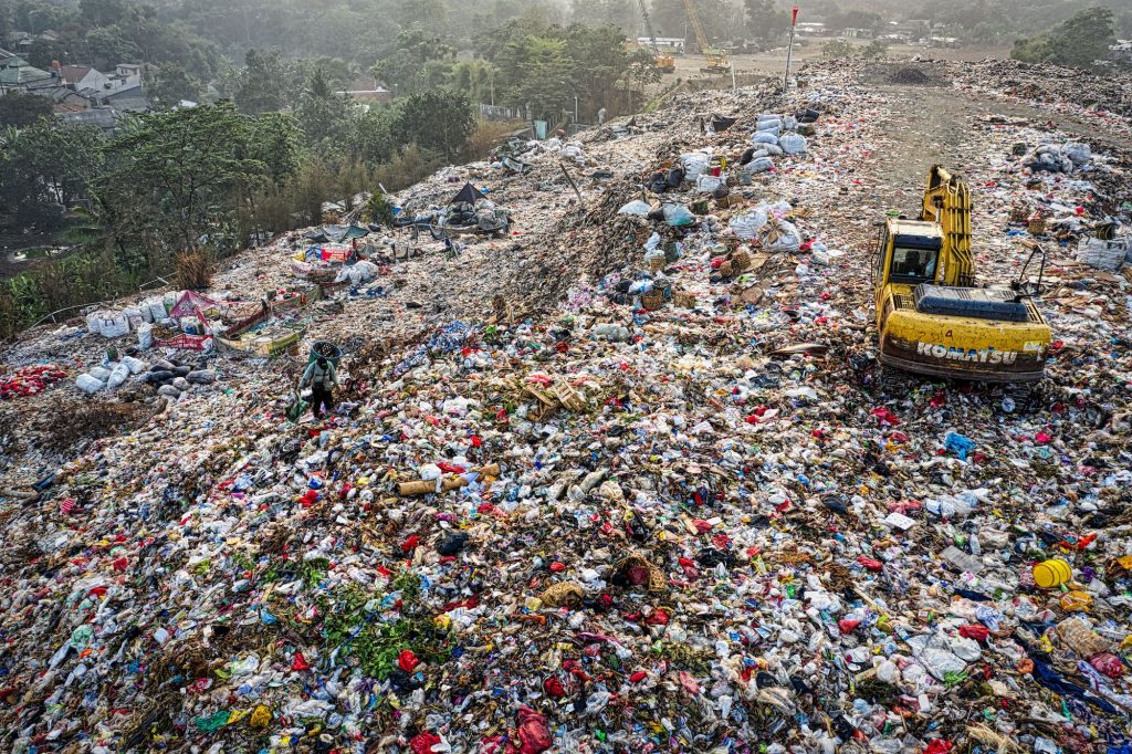 Turning Jakarta’s food waste into an opportunity: Why maggot farms deserve a bigger role
